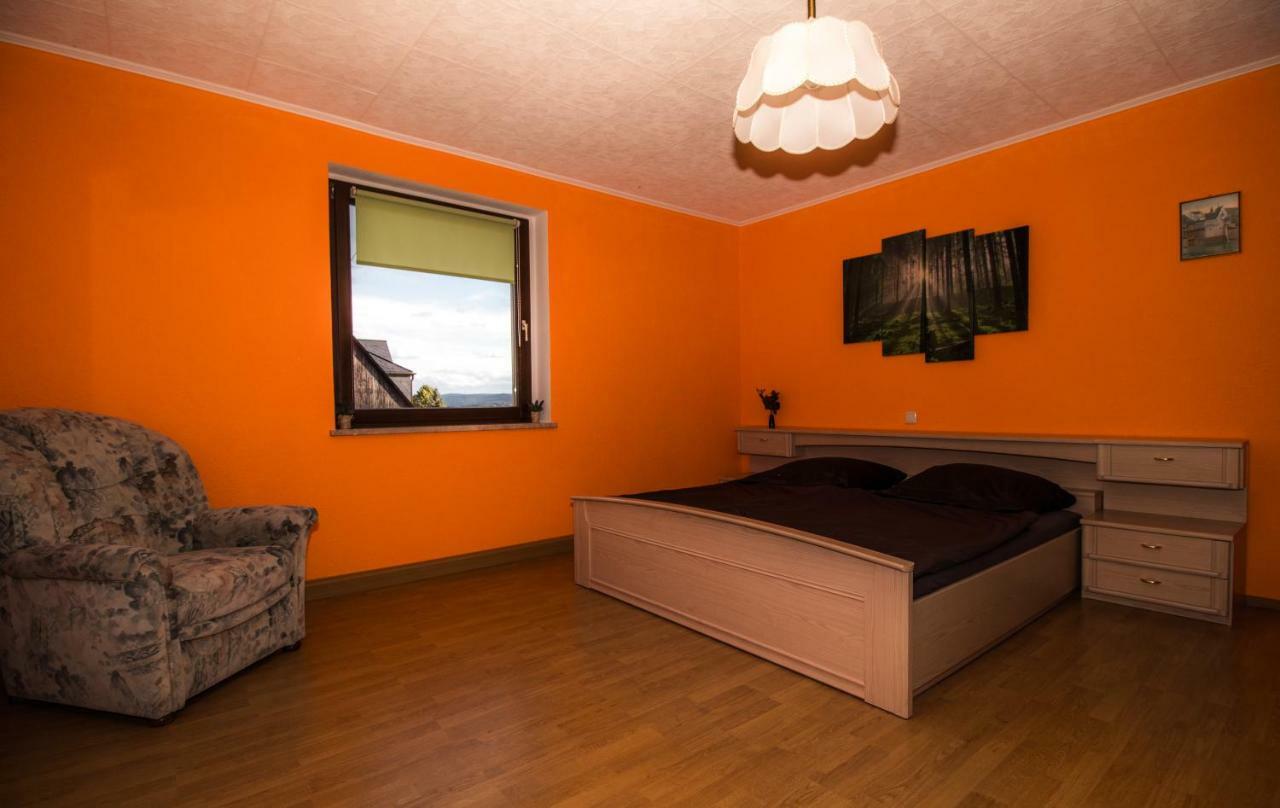 Appartamento Am Balkon Des Erzgebirges Bernsbach Esterno foto